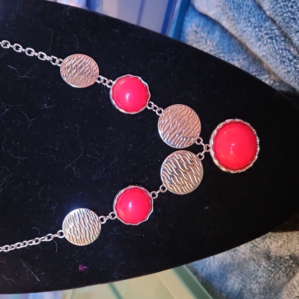 Red and Silver with Textured Discs Necklace, Bracelet & Earring Set